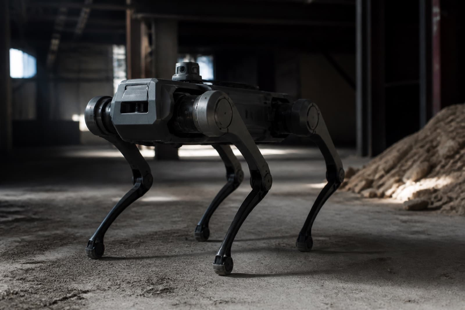 Robot quadrupede in un ambiente industriale